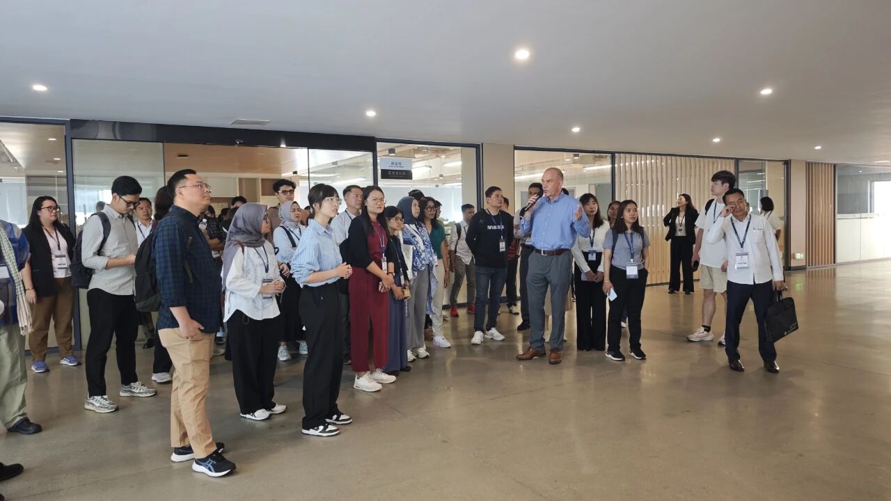 参观办公楼 参观办公楼